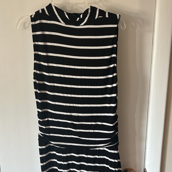 Vince Camuto Black and White Maxi Dress - Picture 5 of 6